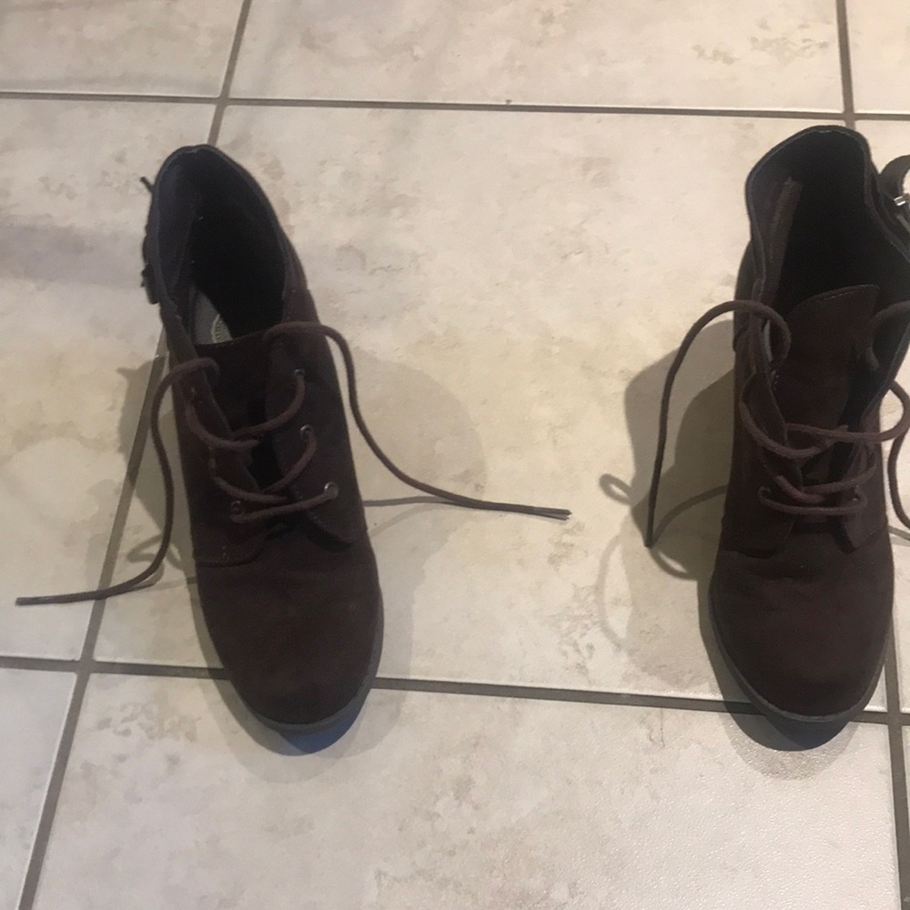 Authentic American Heritage brown boot